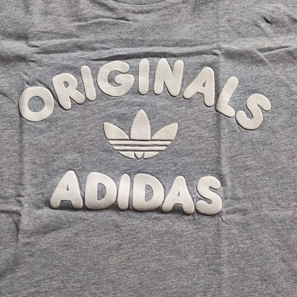 Adidas Grey T-shirt - Picture 3 of 5